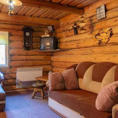Holiday home хатина біля потока Lumshory