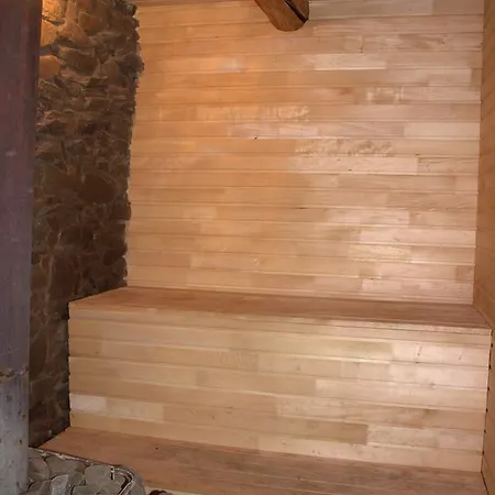 Casa de Férias хатина біля потока *